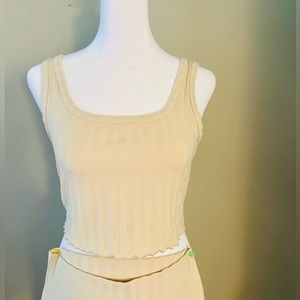 Ribbed cropped tank top
